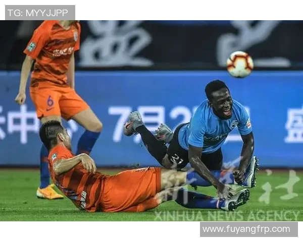 山东鲁能与大连一方精彩对决比赛录像回顾与分析